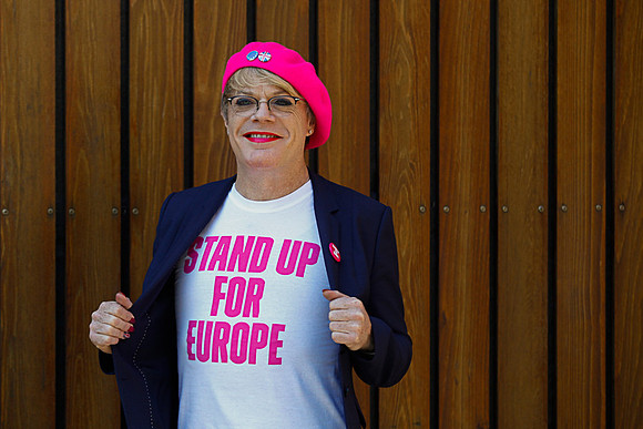 Eddie Izzard Portrait